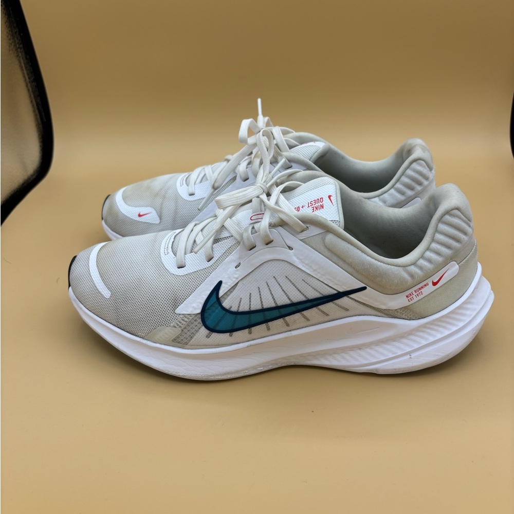 Nike Quest 5 men’s running shoes size 9.5